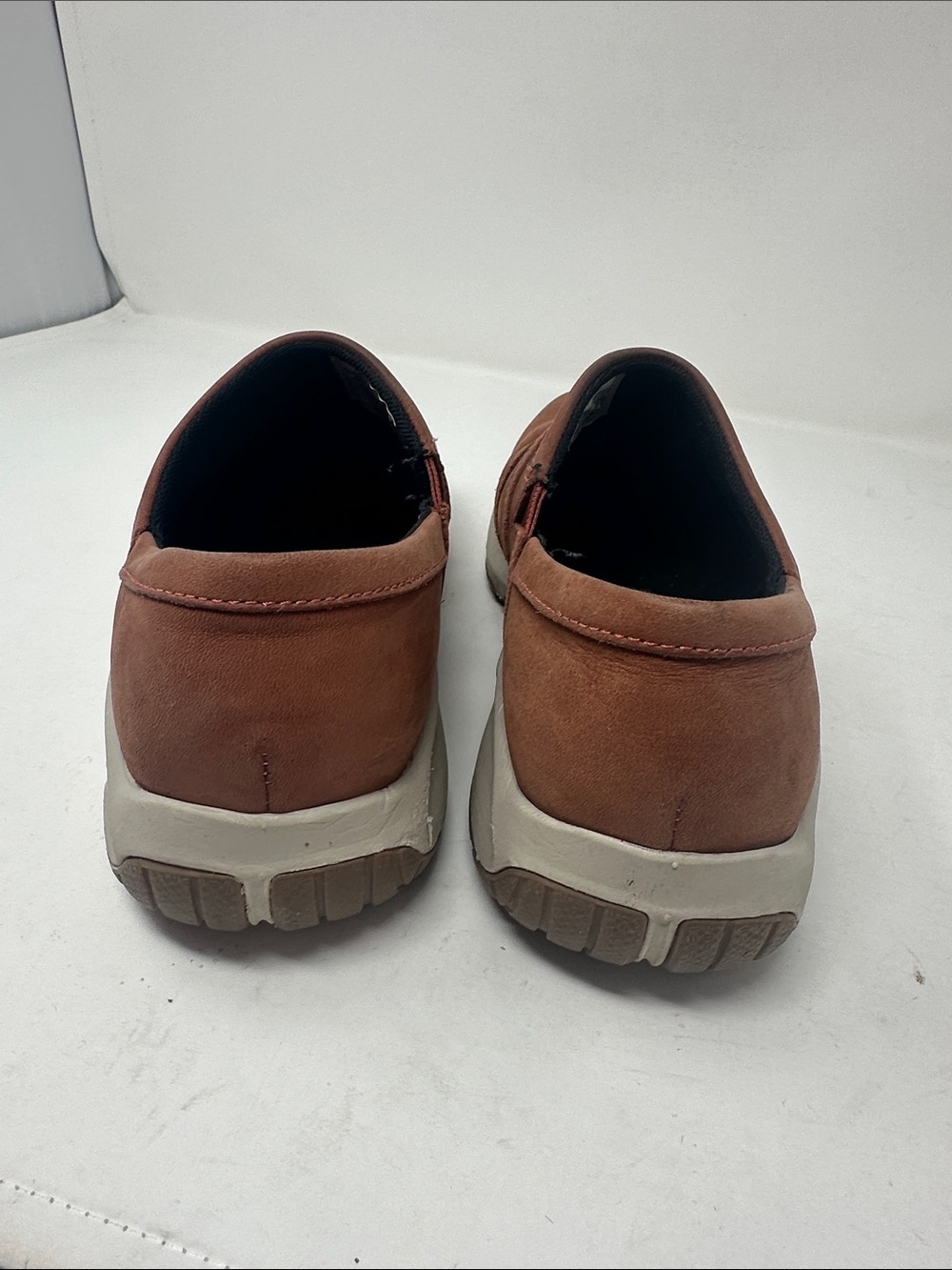 Merrell. Size 6.5 - Picture 2 of 7